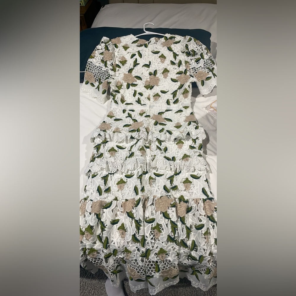 Size large white embroided midi dress. Perfect for brides.